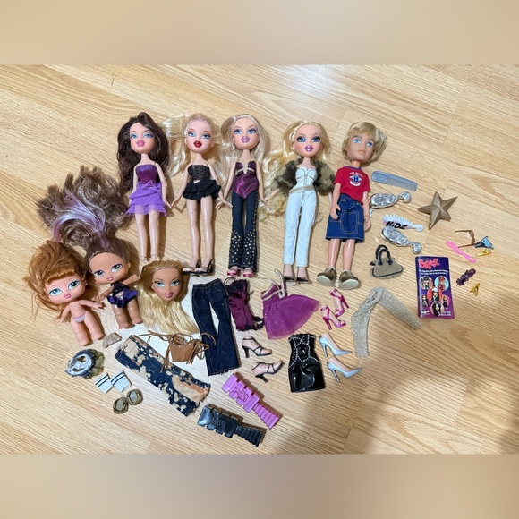 Bratz Other - Bratz Dolls Lot